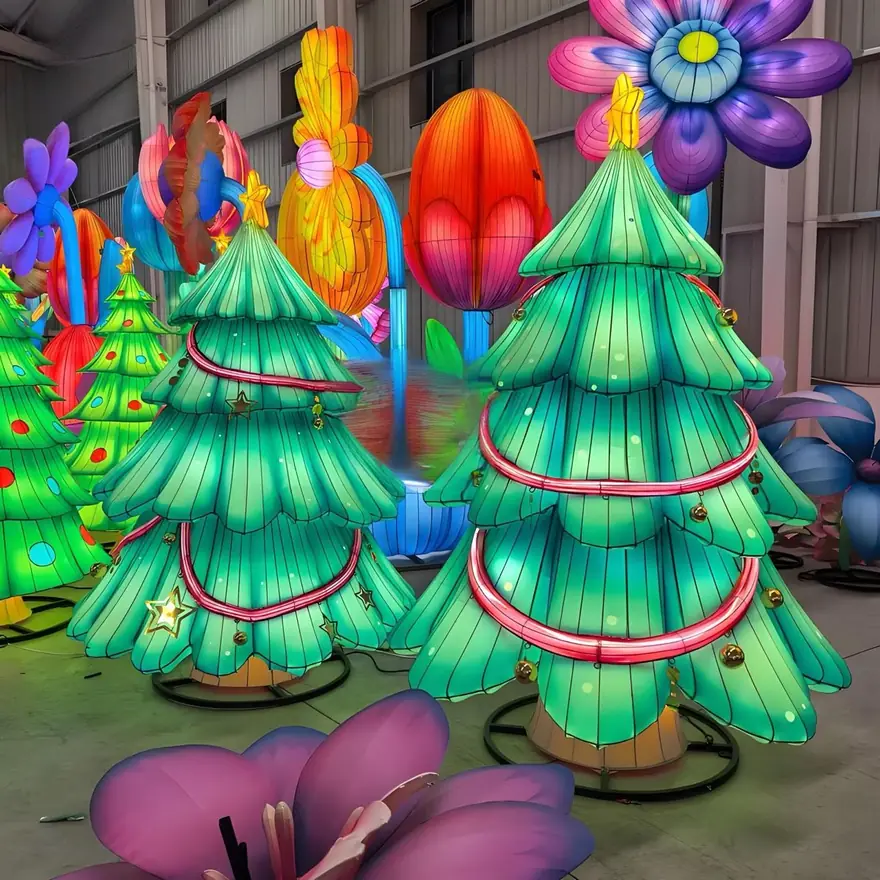 12-Metre Giant Tree lantern by Spark Lantern, Zigong